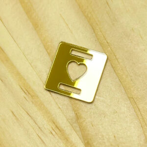 Kit Etiqueta tag passa fita acrílico coração artesanato