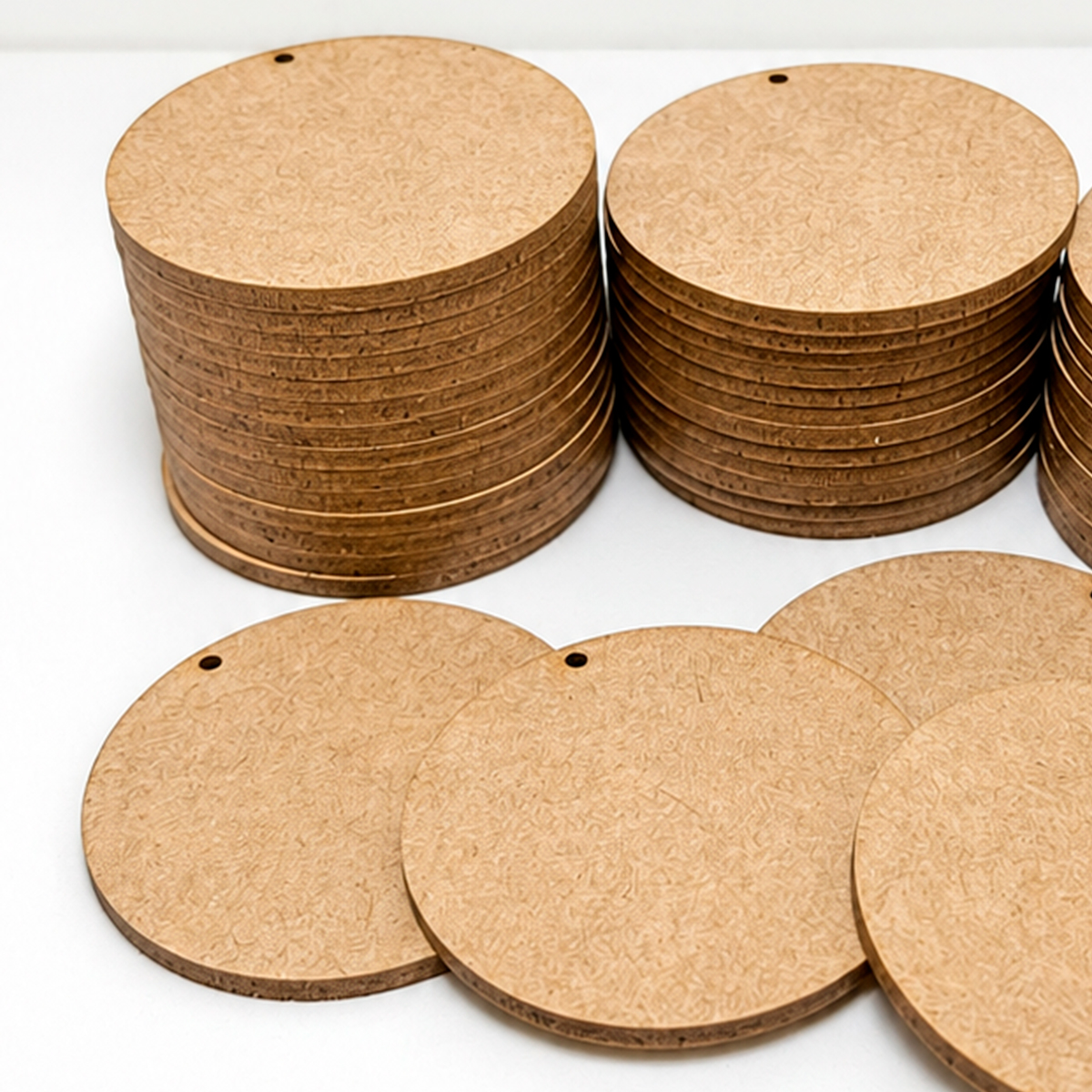 Kit 50 base Chaveiro Mdf 5cm Círculo Bolacha aplique Furo - Imagem 4