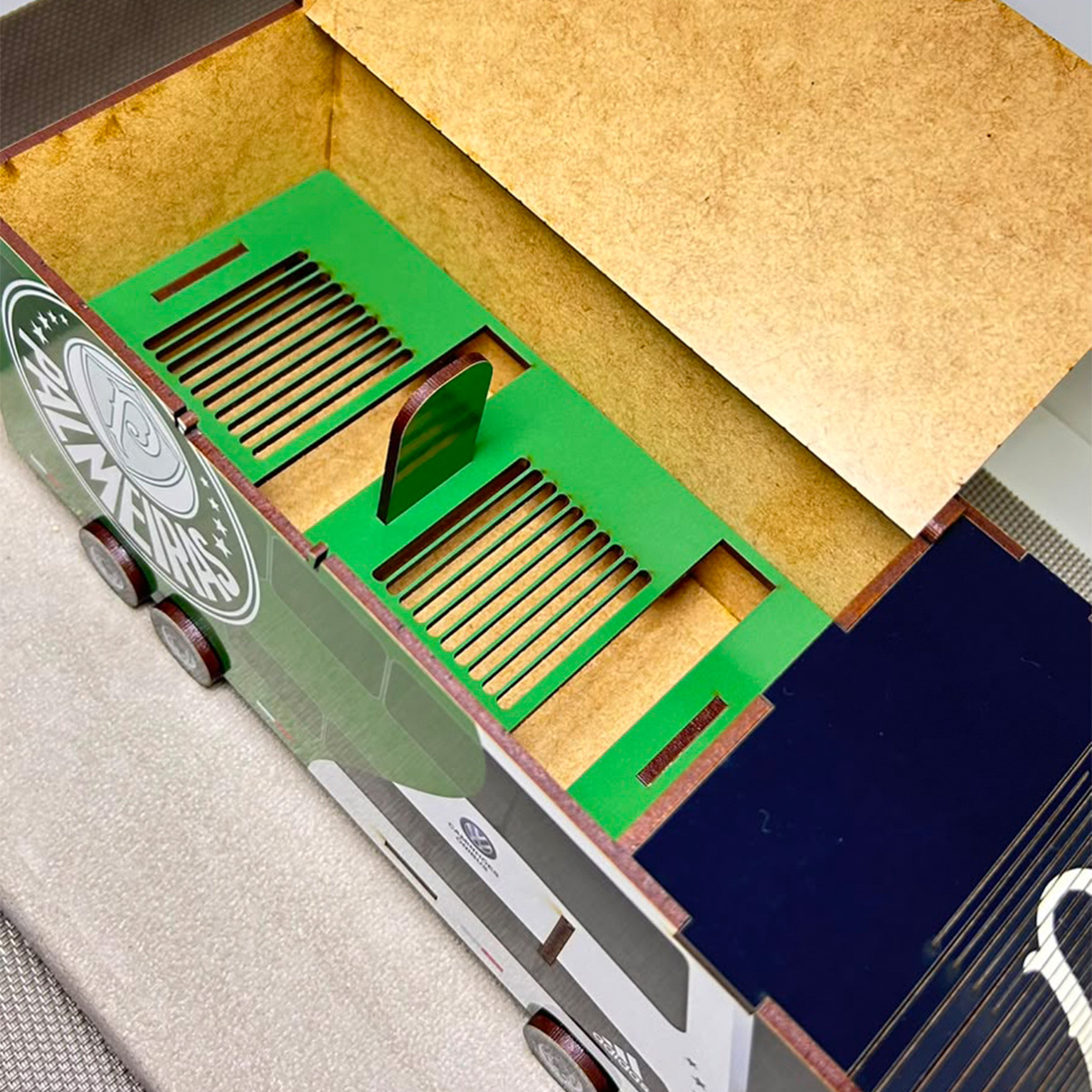 Ônibus caixa Futebol de Botão Personalizado Time MDF estojo - Imagem 7