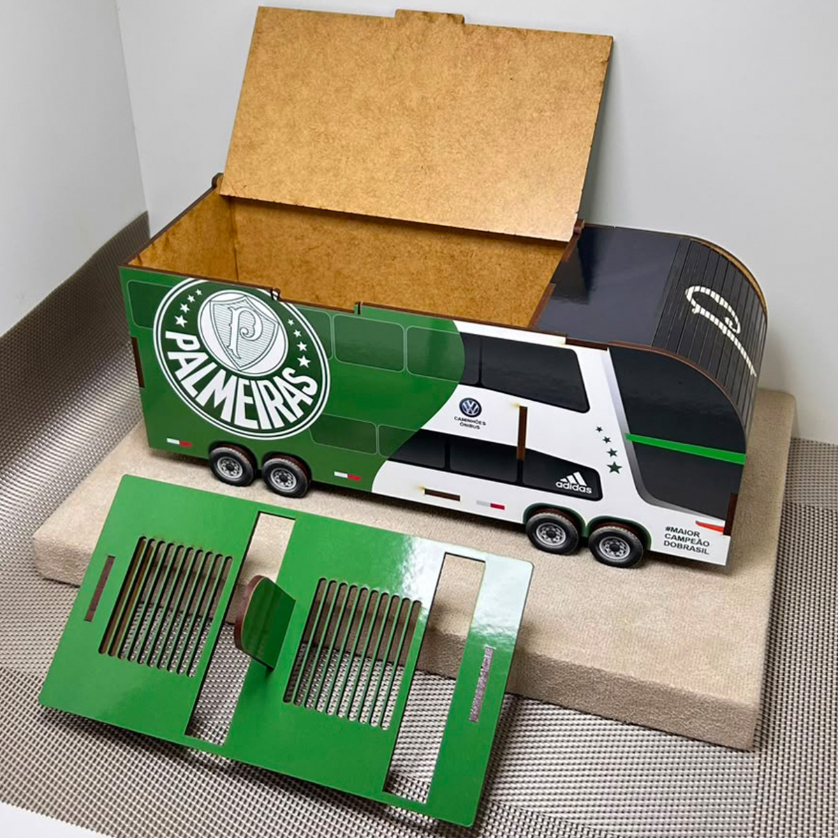 Ônibus caixa Futebol de Botão Personalizado Time MDF estojo - Imagem 6