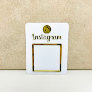 Placa instagram QR code Acrílico 10x8cm parede balcão vidro